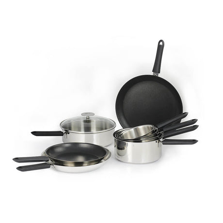 differents ustensils Cristel, poêle, casseroles, couvercles