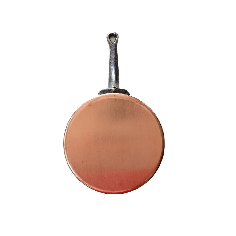 Casserole Cuivre Etamée 20cm vue de dessous - ATELIER DU CUIVRE